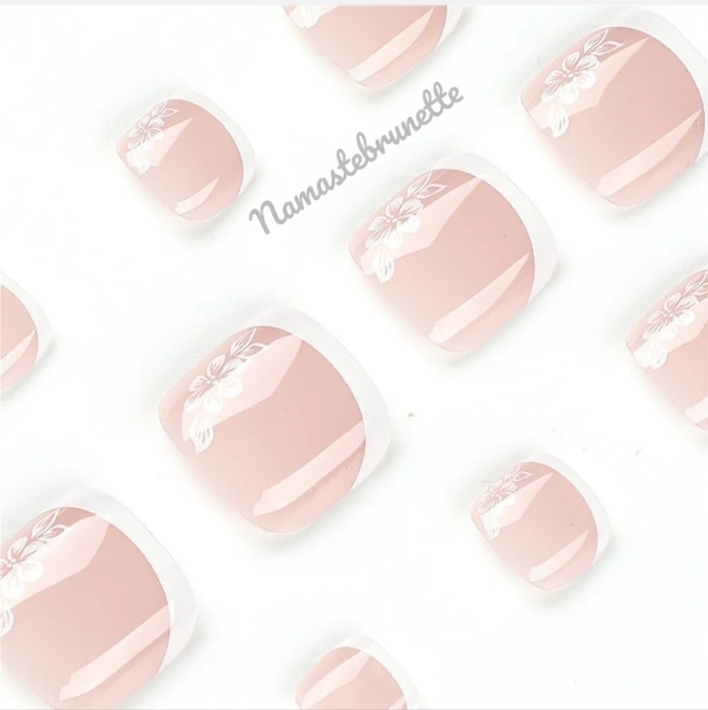 2/$16 🌺 Floral French Tip  Press On Toenails - Picture 3 of 17
